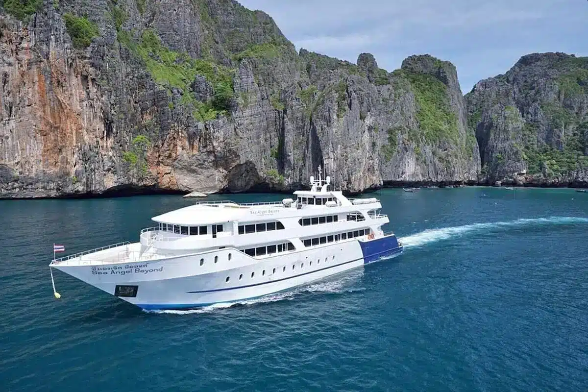 Phi-Phi-Ferry-2